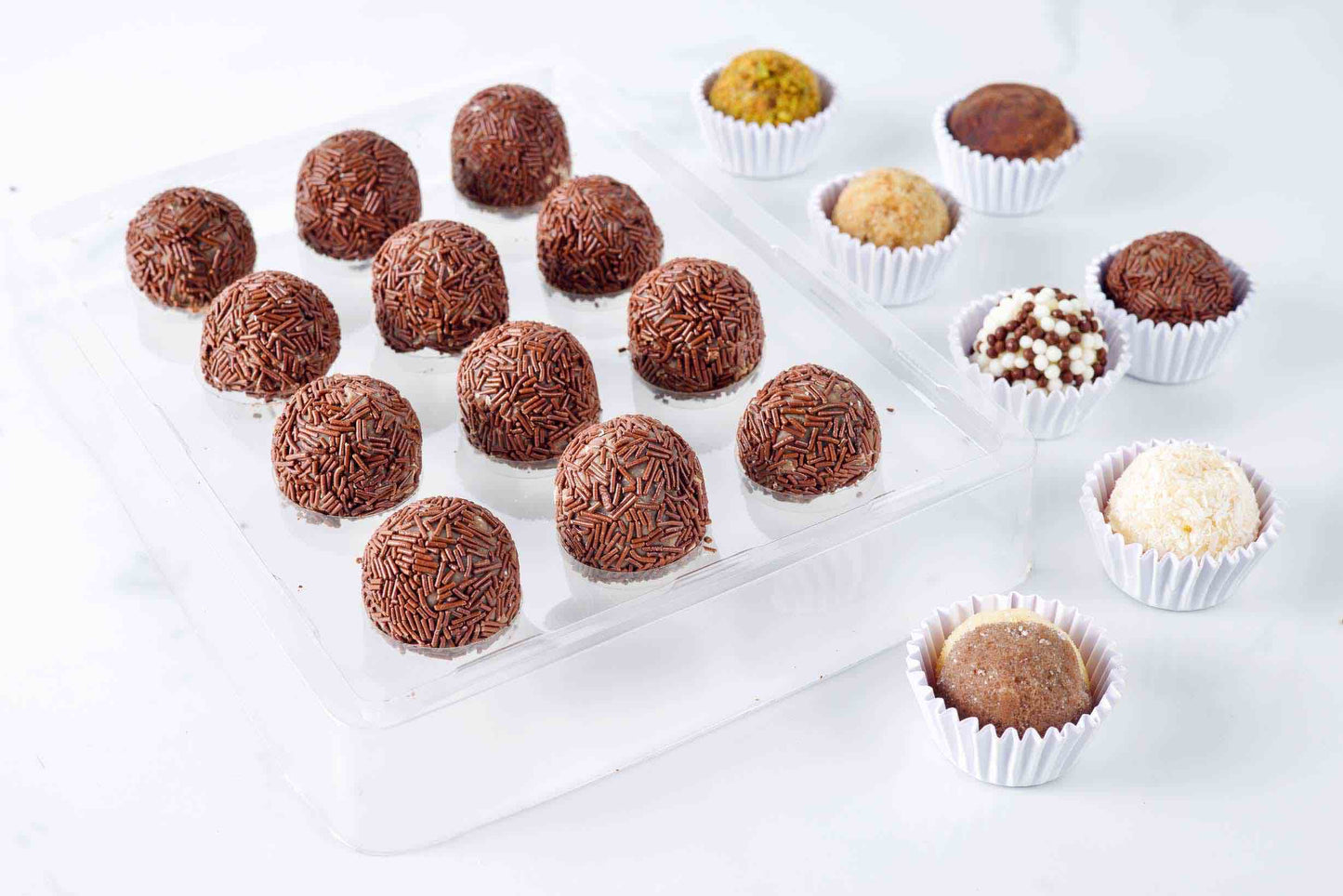 Small Brigadeiro Box (12 units)